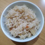 もち米を入れたモチモチ食感の炊き込みごはん♪